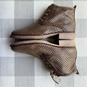 Eric Michael | Brown Hanford Leather Boot Size 38